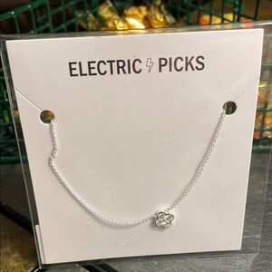 Electric Picks Silver Flower Necklace